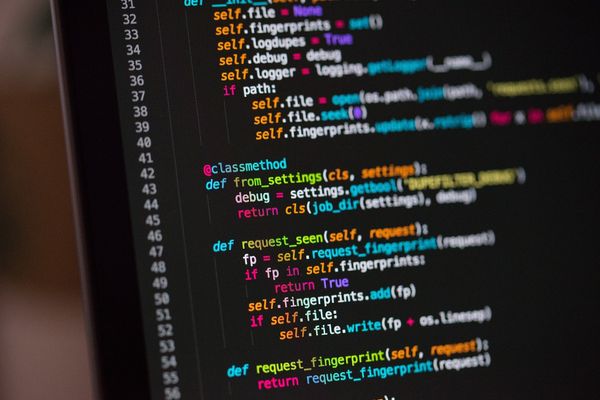 Rola dedykowanych aplikacji w usprawnianiu biznesu - spojrzenie firmy programistycznej